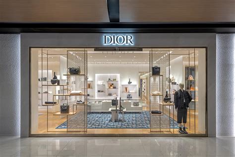 dior philippines greenbelt|Dior boutique greenbelt.